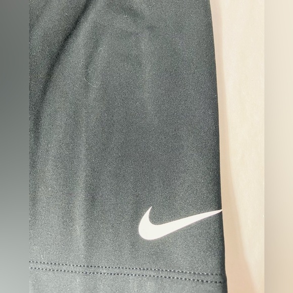 Nike Dri Fit Athletic Biker Shorts Sz Small‎ Black 7” Inseam Workout Casual - Picture 2 of 6